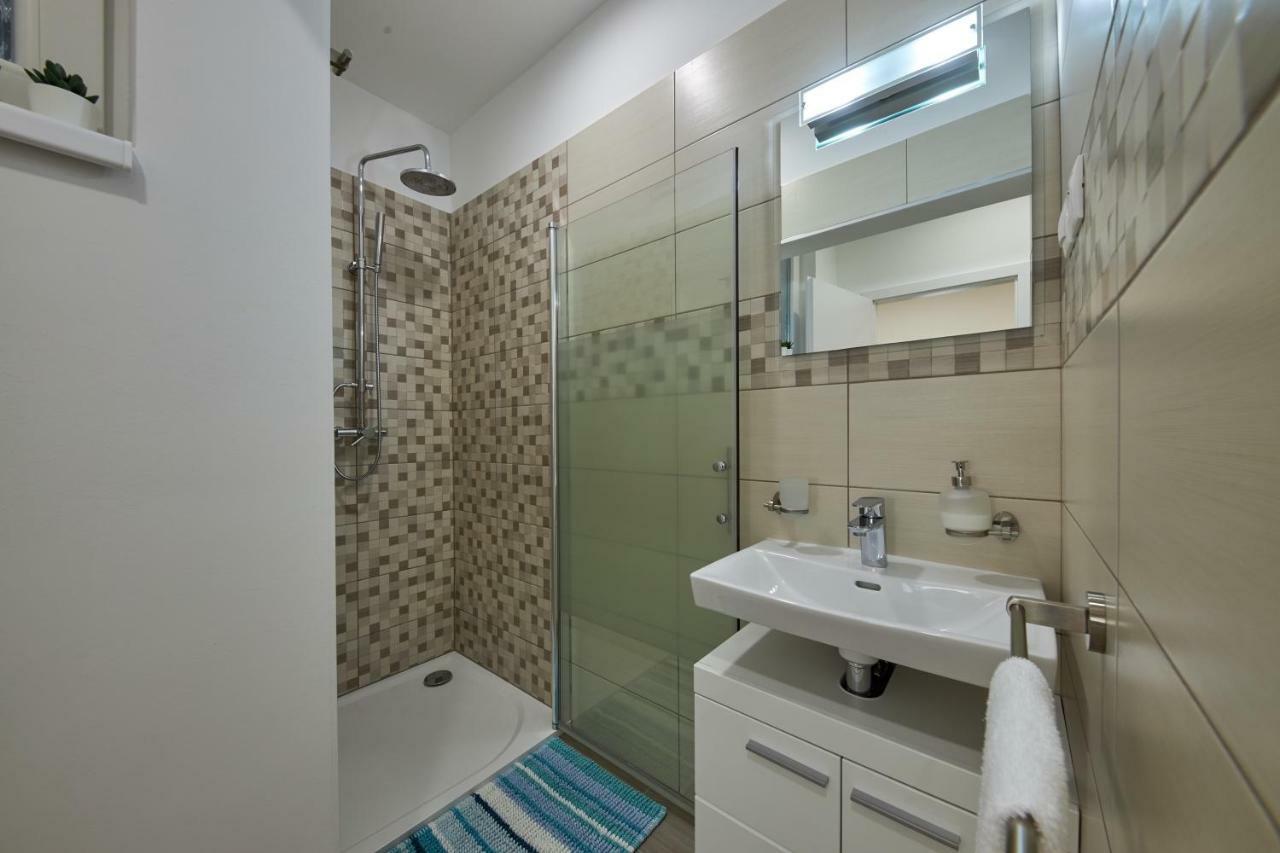 Le Monde Apartment Bratislava - Amazing 5Bdr In Downtown Exterior photo