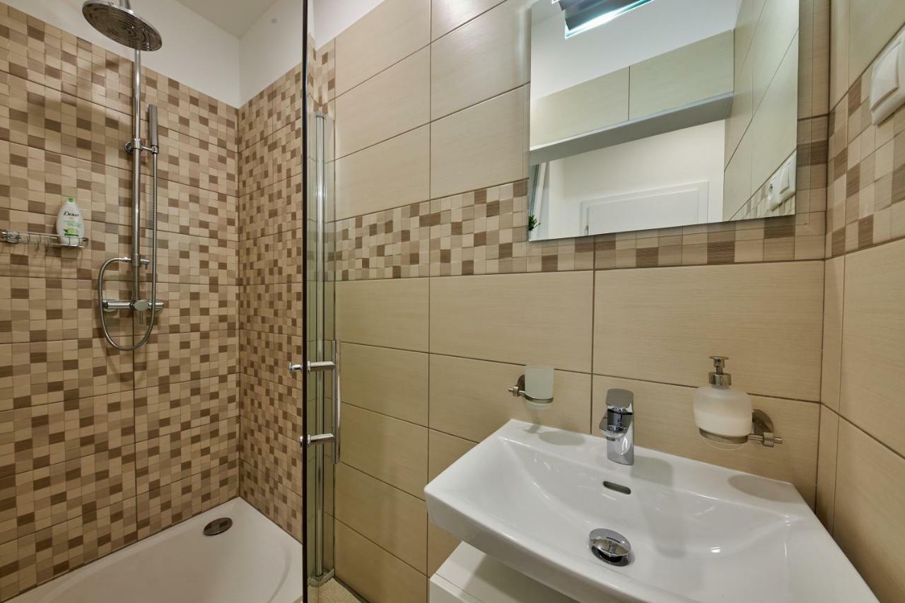 Le Monde Apartment Bratislava - Amazing 5Bdr In Downtown Exterior photo