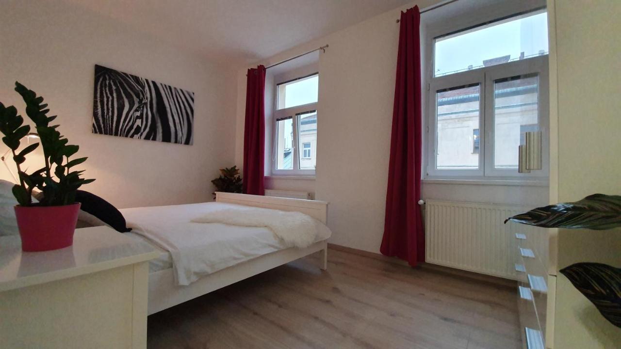 Le Monde Apartment Bratislava - Amazing 5Bdr In Downtown Exterior photo